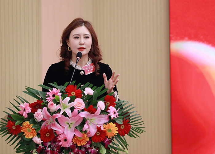 集团高端净值客户开发、医疗资源对接总监朱茜做大健康高端客户开发项目对接工作汇报