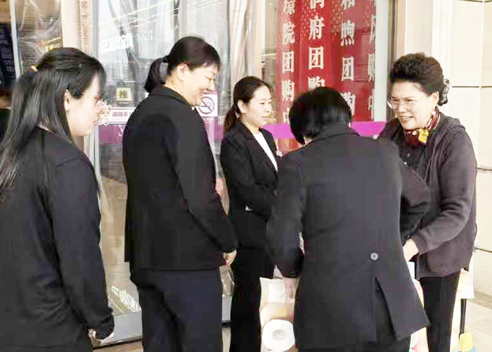 春风暖巾帼  匠心绽芳华 集美集团“三八”妇女节慰问女职工