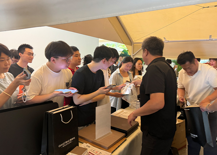 借力数智惠民市集  展现品牌服务温度 集美定慧桥商场参与“潭生活”线下市集活动