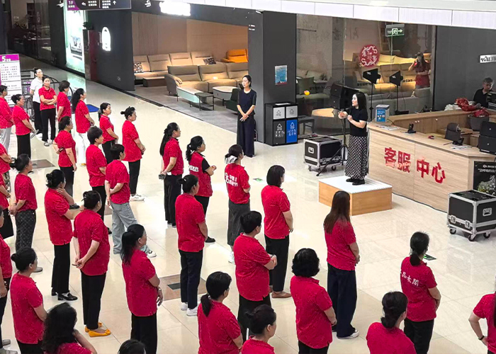 强强联动  聚力破局 集美家居大红门商场召开芝麻装工长合作专项动员大会